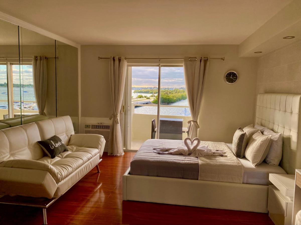 Modern Waterfront Apartment With Miami Skyline View, Free Parking 5 Mins Drive To Miami Beach Exterior photo