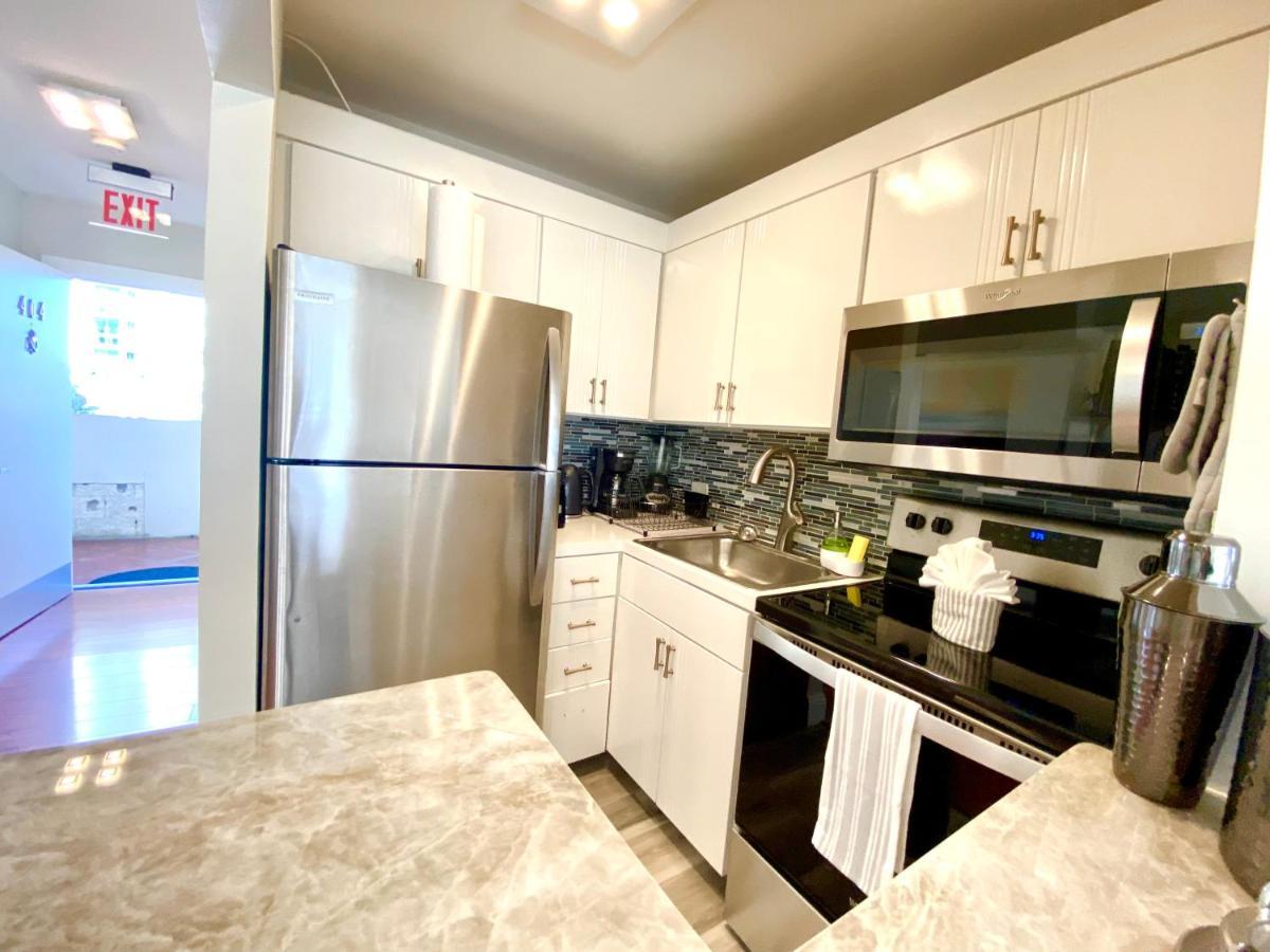 Modern Waterfront Apartment With Miami Skyline View, Free Parking 5 Mins Drive To Miami Beach Exterior photo